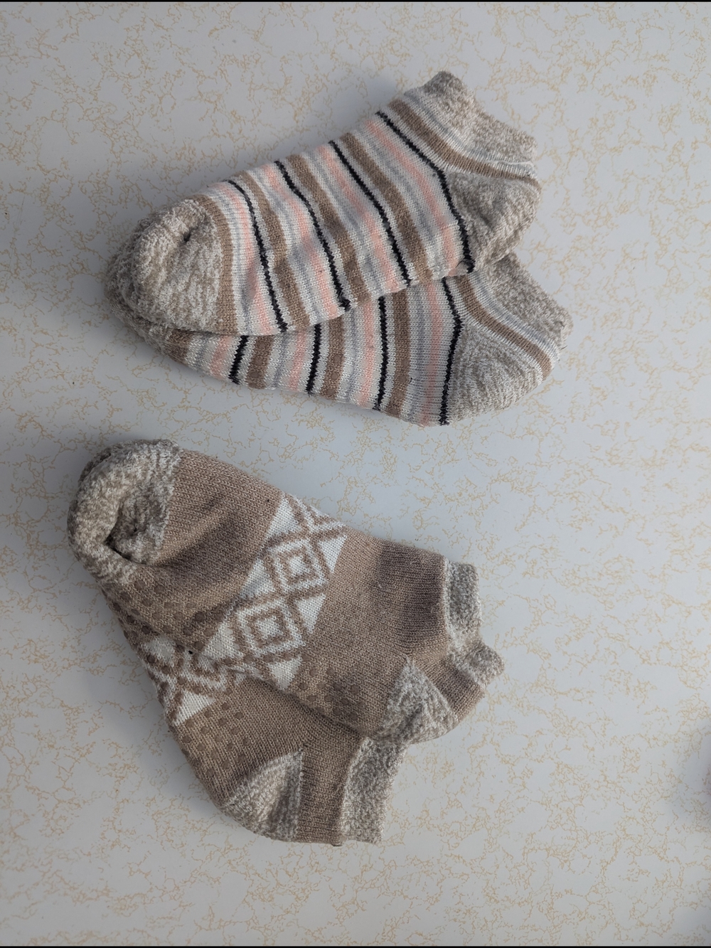 No-Show Cozy Socks - Beige Stripe & Pattern (2-Pack)